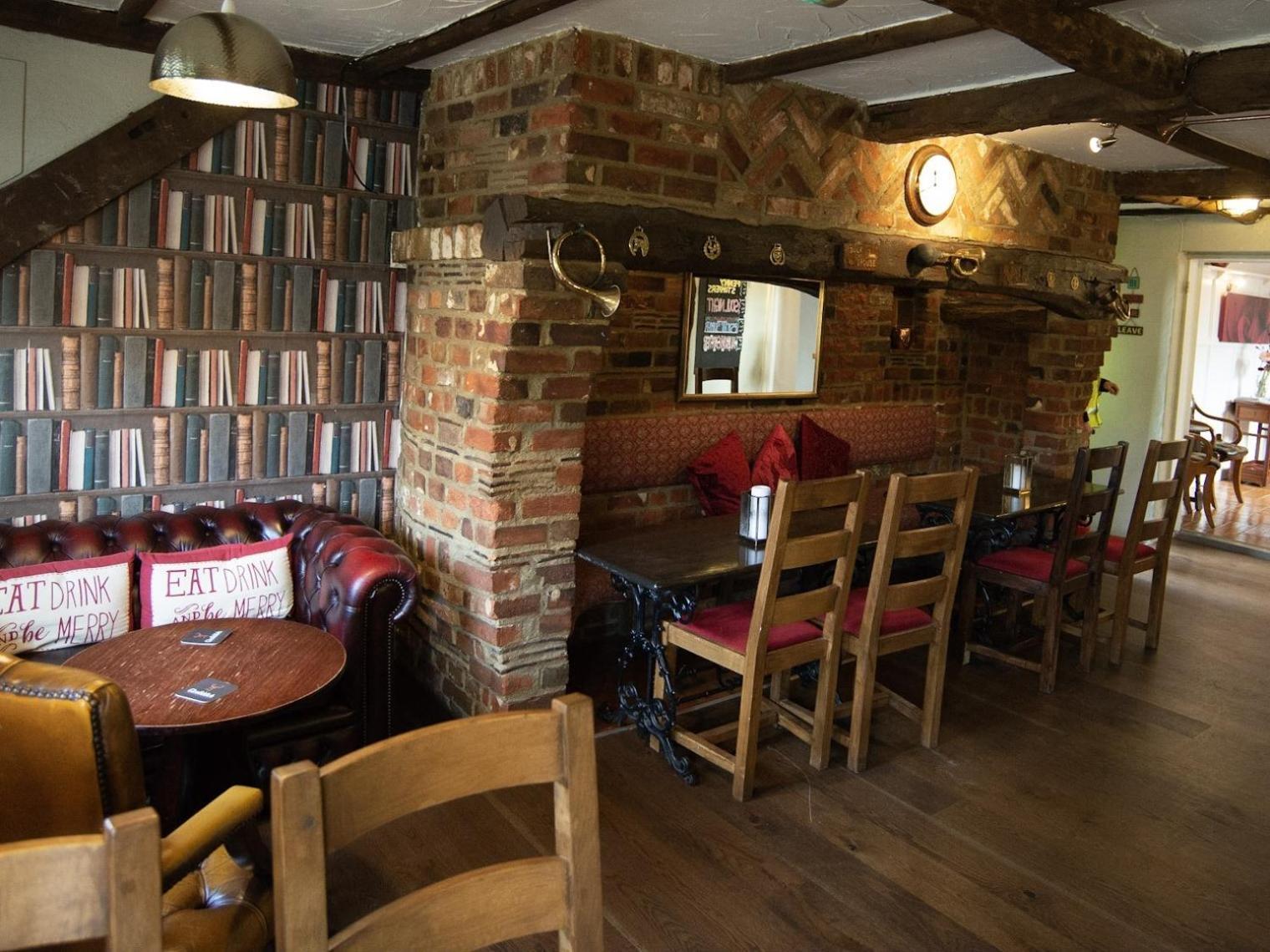 The Heath Inn Лейтън Бъзард Екстериор снимка