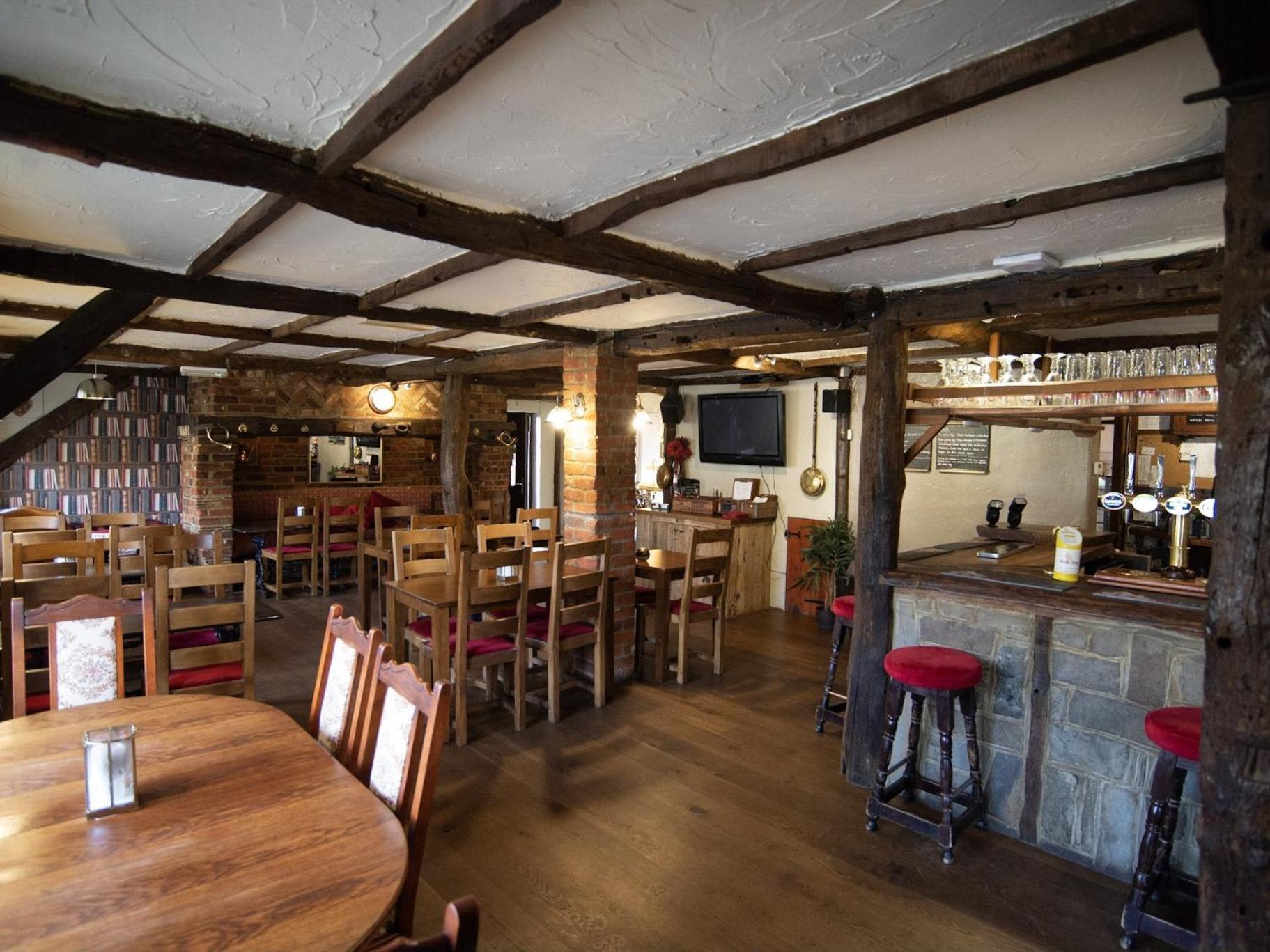 The Heath Inn Лейтън Бъзард Екстериор снимка