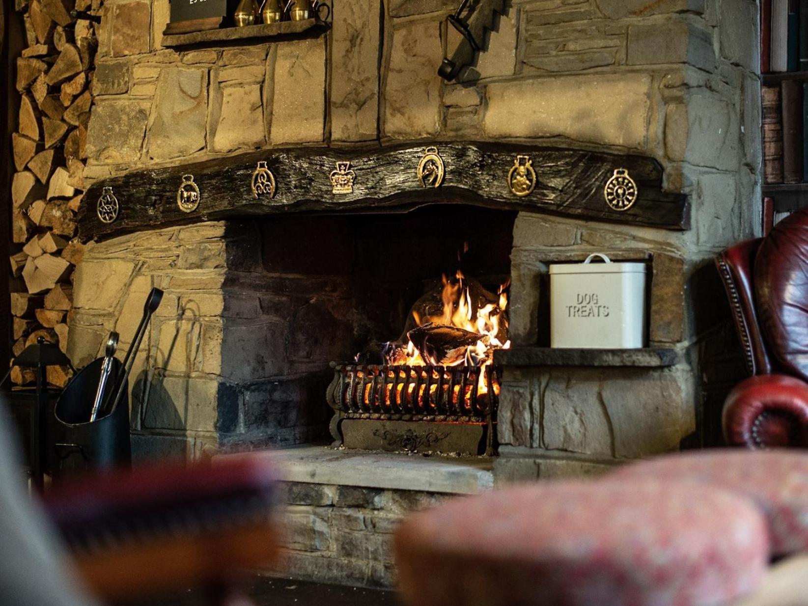 The Heath Inn Лейтън Бъзард Екстериор снимка