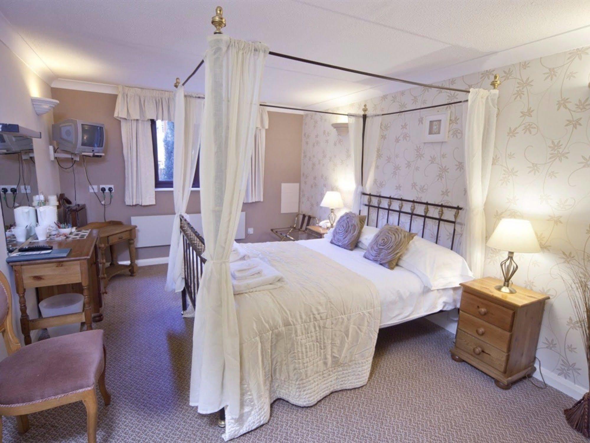 The Heath Inn Лейтън Бъзард Екстериор снимка