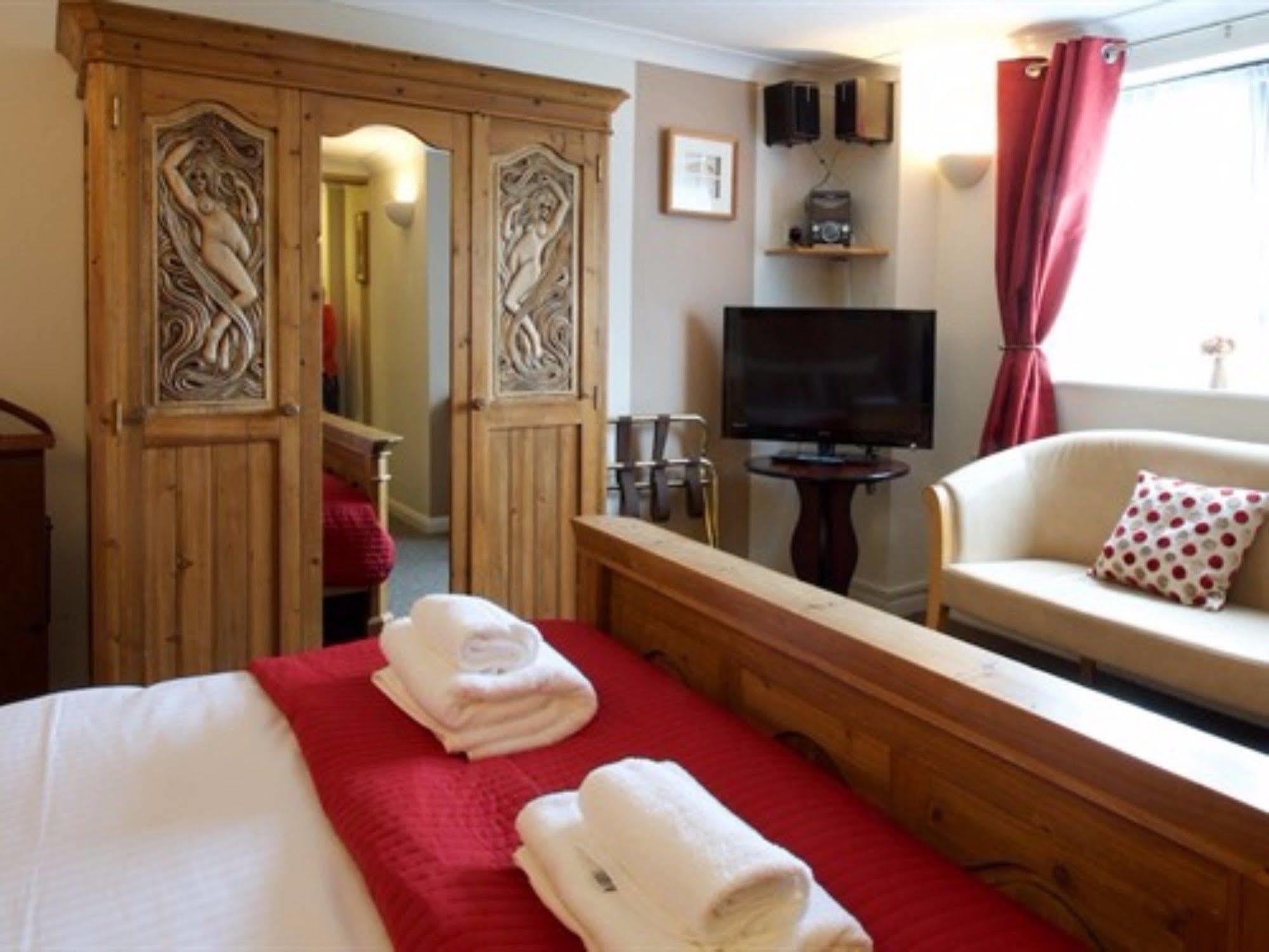 The Heath Inn Лейтън Бъзард Екстериор снимка