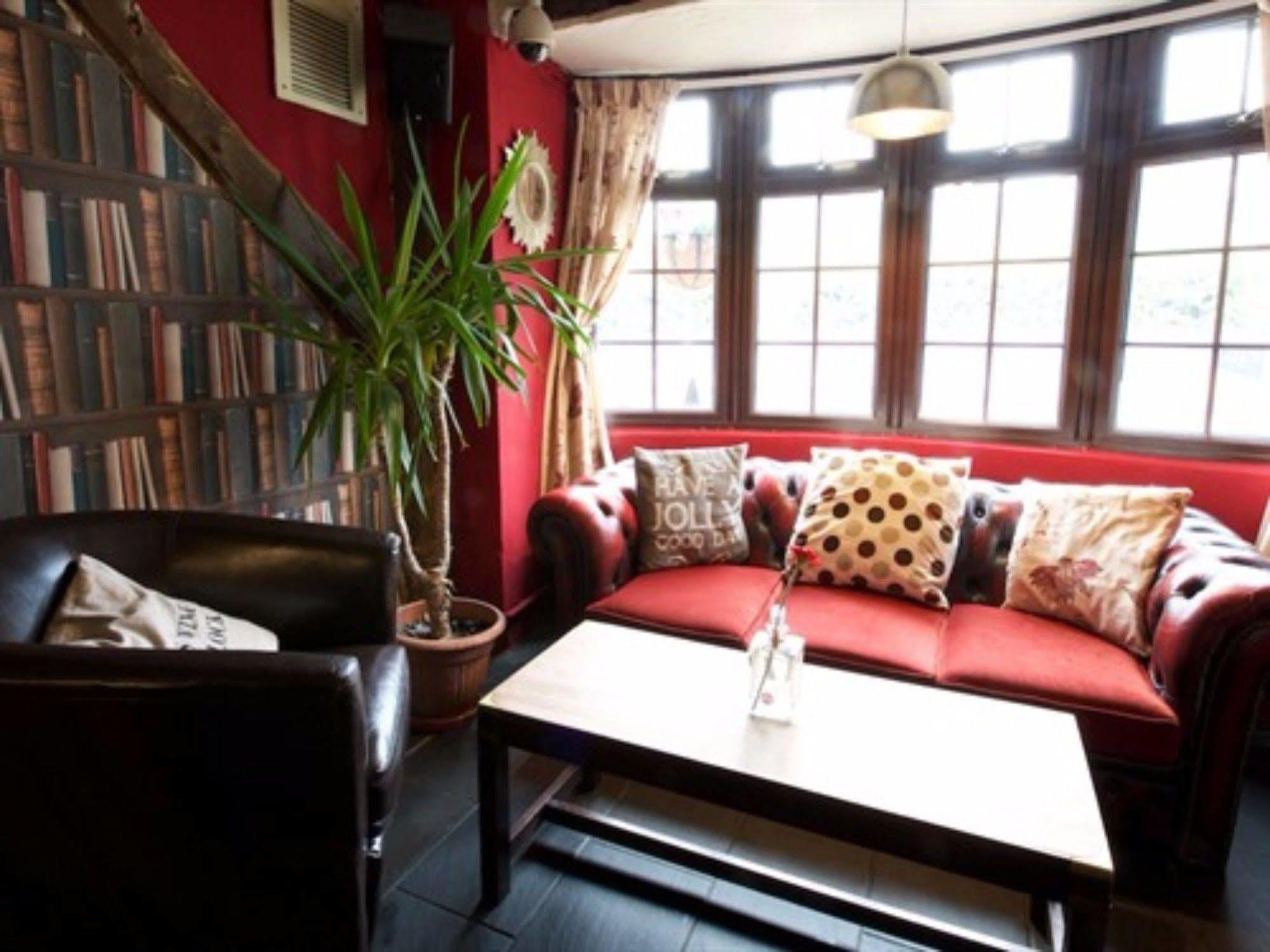 The Heath Inn Лейтън Бъзард Екстериор снимка
